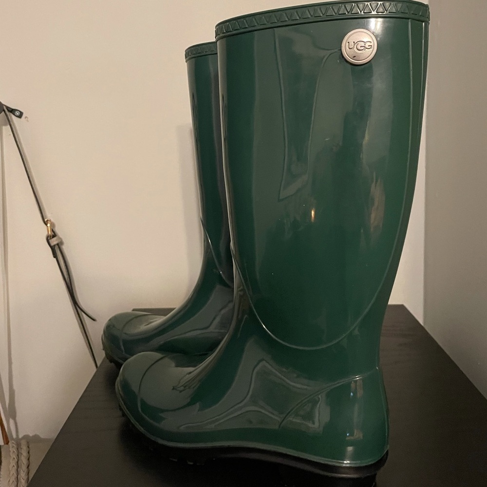 UGG tall rain boot
